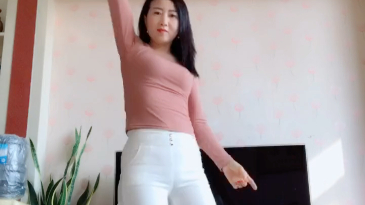 性感阿姨广场舞+