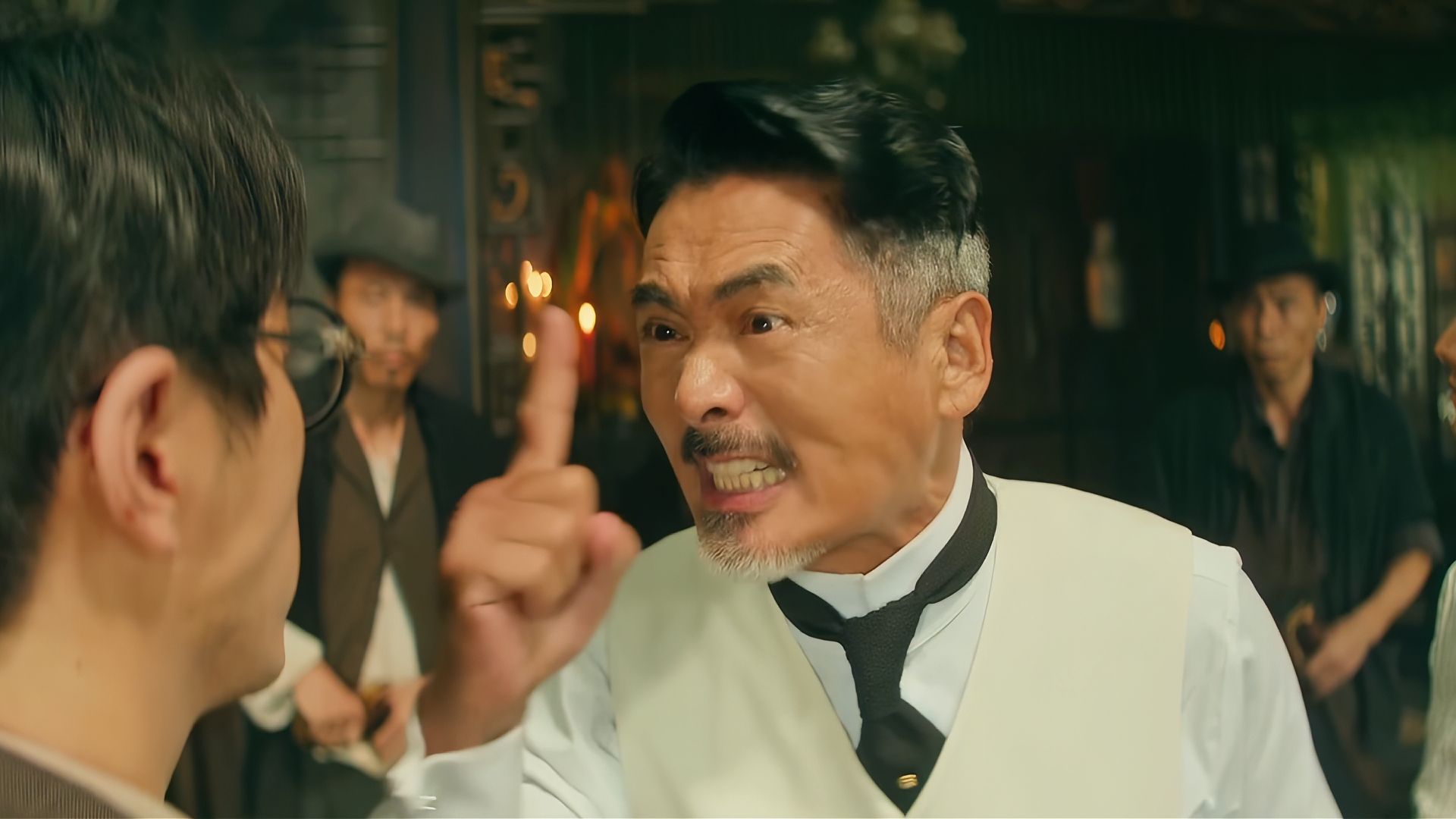 “这部悬疑电影艺术成分很高！”