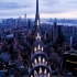 8K航拍纽约曼哈顿-克莱斯勒大厦夜景，1931年建成，高度320米，总共77层，纽约的第一座摩天大楼，世界上最高的砖造建