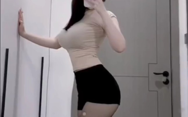 The wind is a little cold at night.