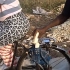 小哥发明“自行车”剥玉米机，不用油和电，一天能剥5亩玉米