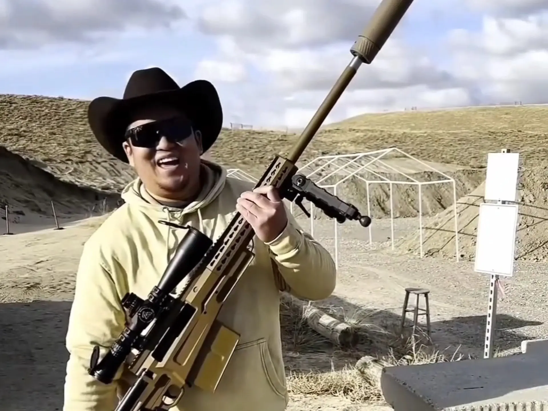 ax50反器材狙击步枪,拥有超远的射程和极高的精度