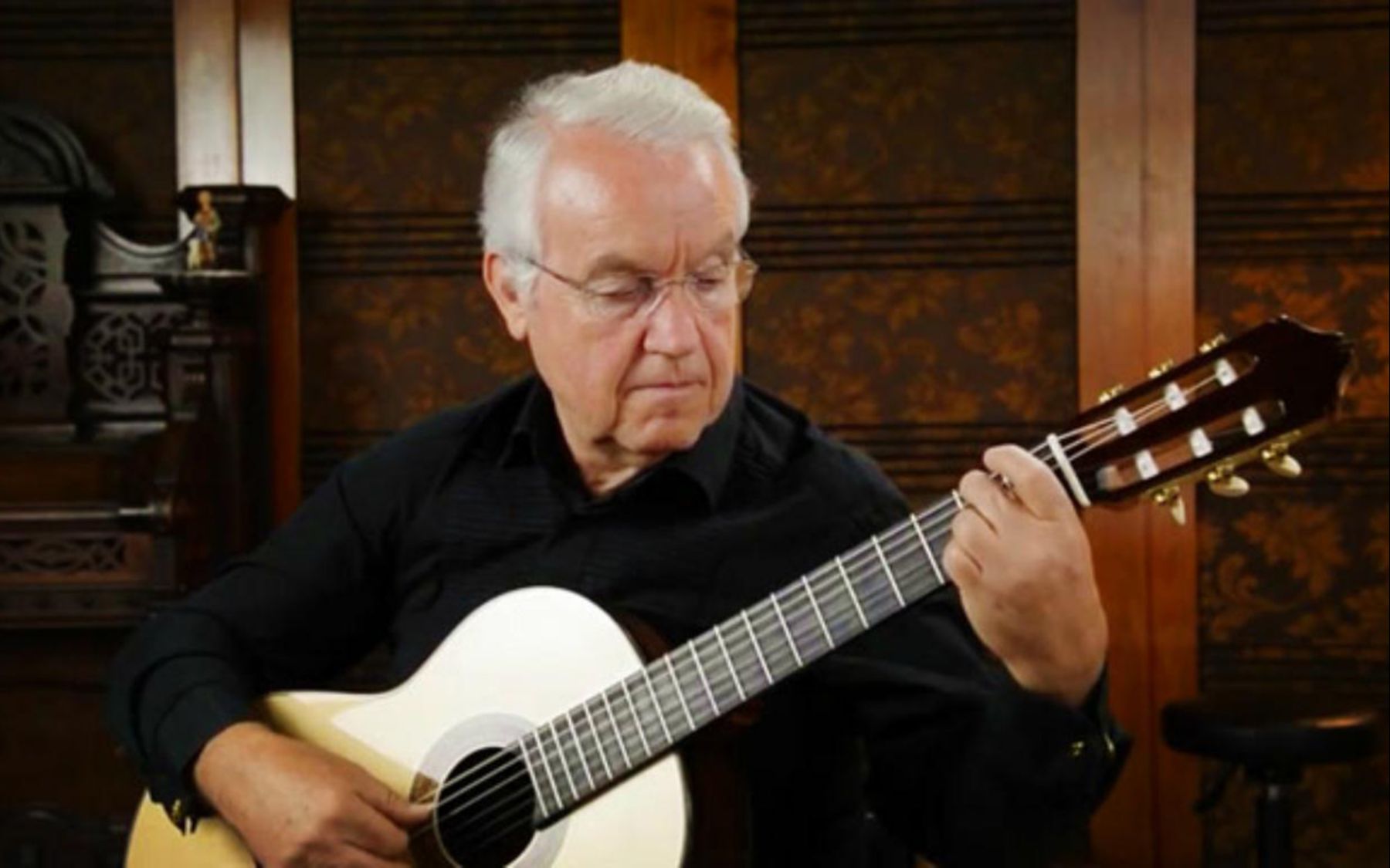 吉他大师古典吉他演奏《斯卡布罗集市》，单曲循环百听不厌！