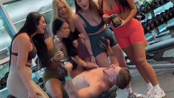 健身教练们又来了