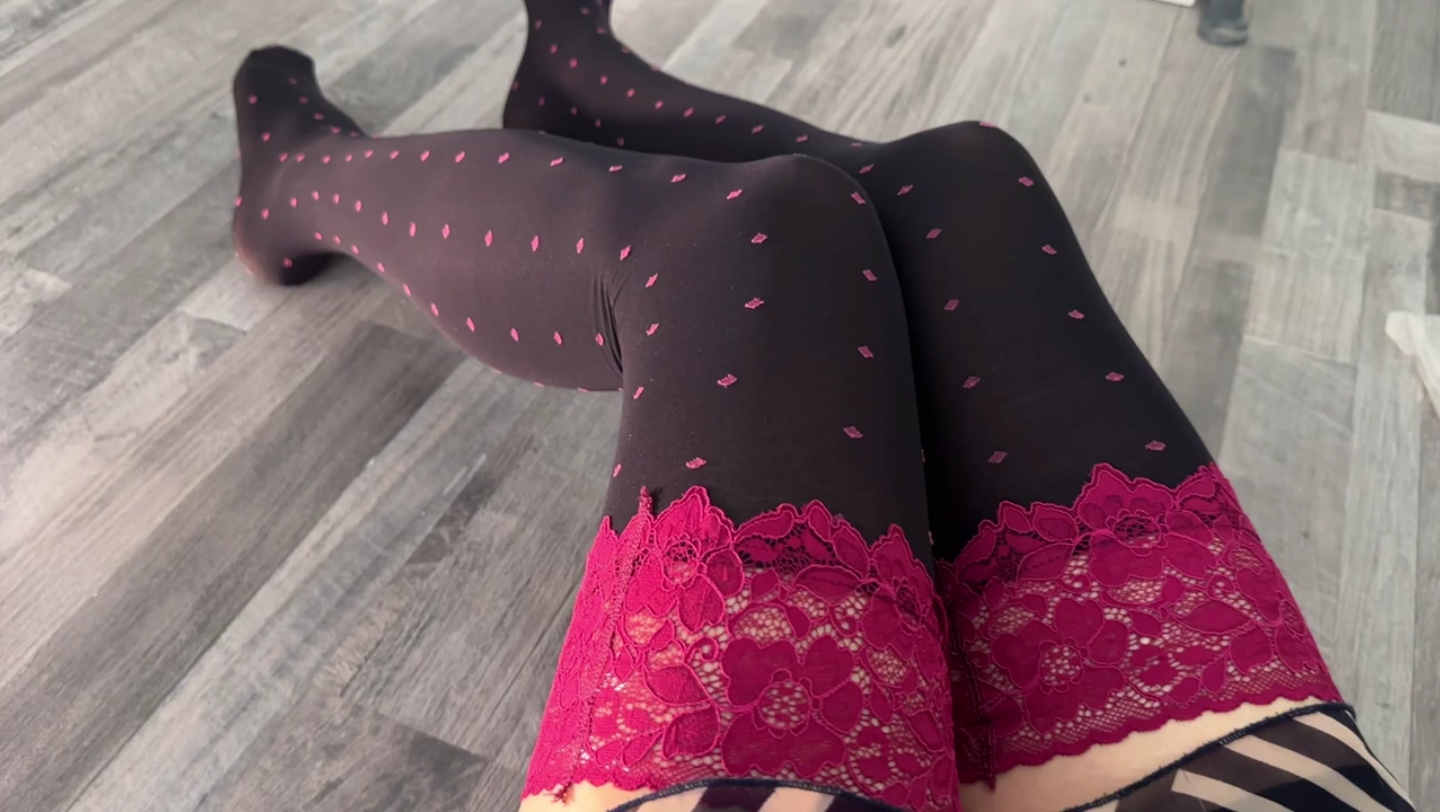 Lace Nylon Stockings Try-On: Showing Sexiness and Glamour