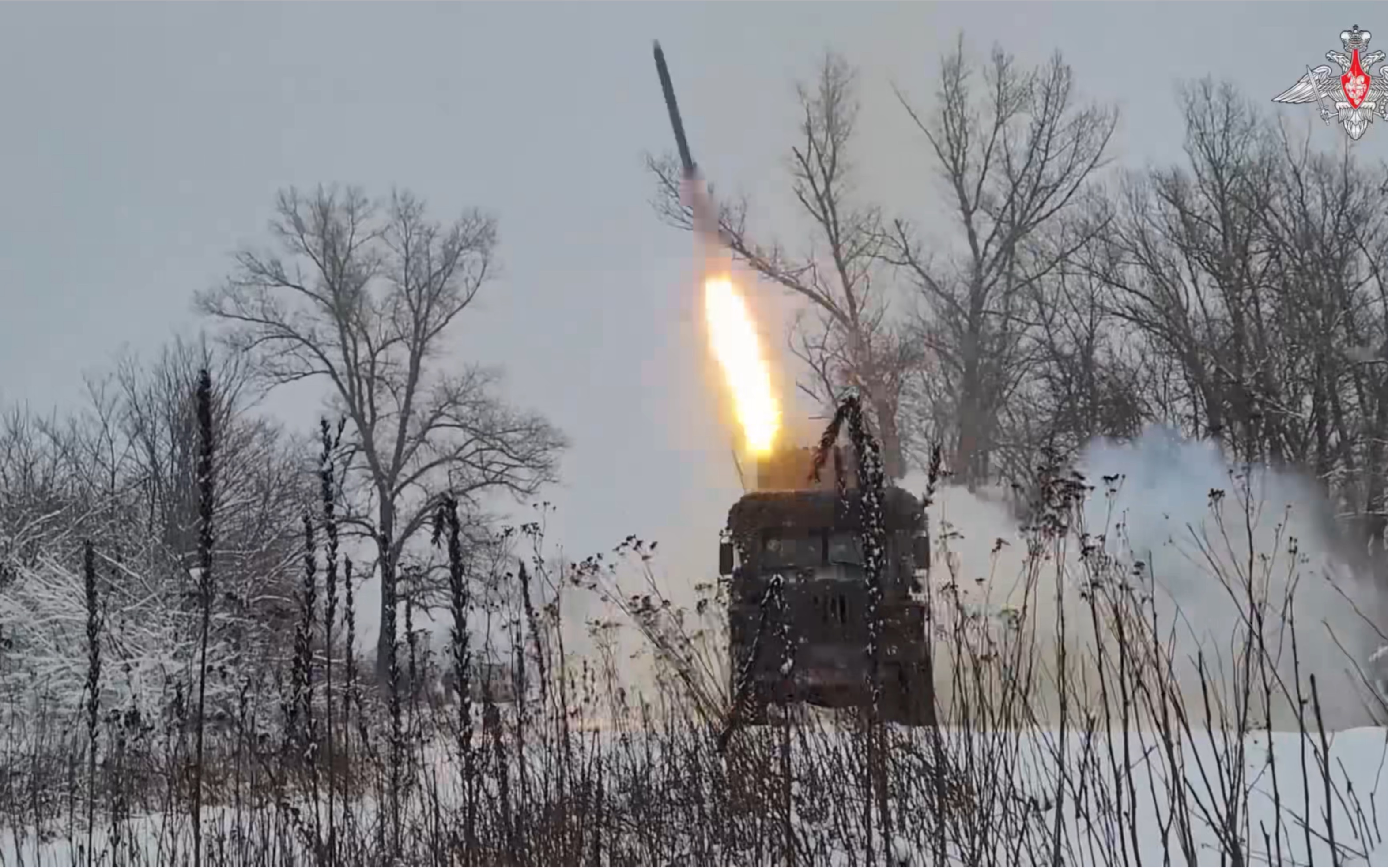 俄军BM21冰雹火箭炮在特别军事行动区的日常任务