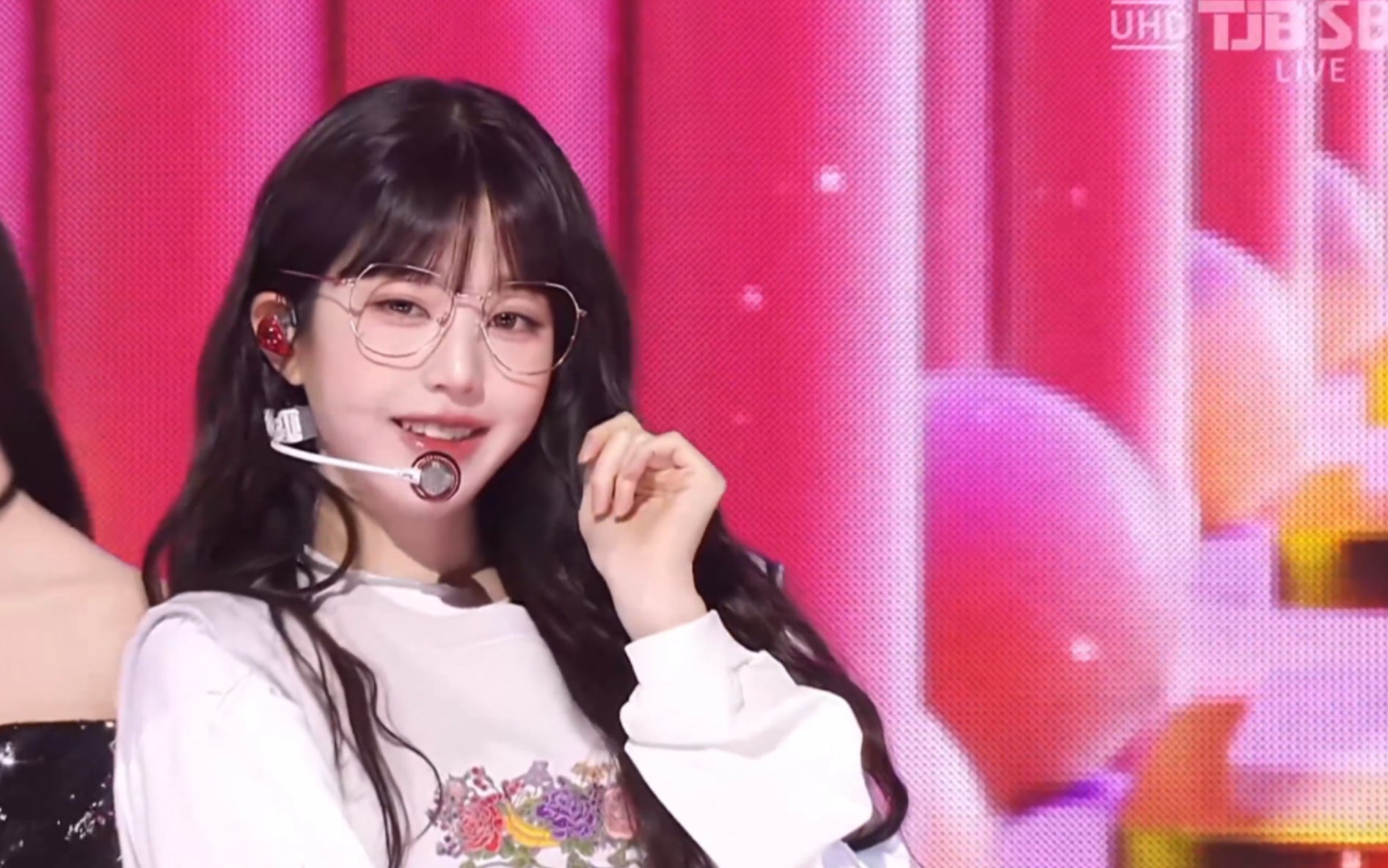 IVE Off The Record + Baddie 1015 舞台