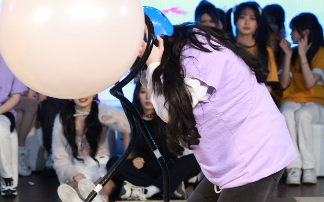 Tang Cheng Cheng] 231111 "Balloon Blowing" 『Theater Fun Games』Focus [4k60p
