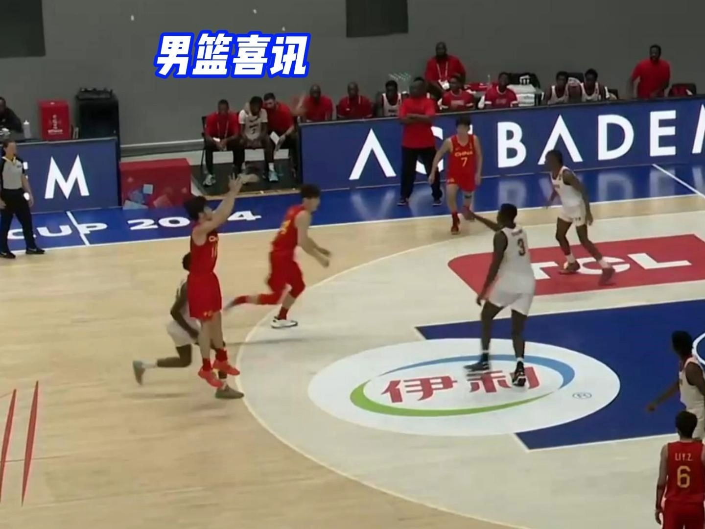 中国男篮喜讯！17岁锋线新星世界杯爆砍32分，提前预定国家队
