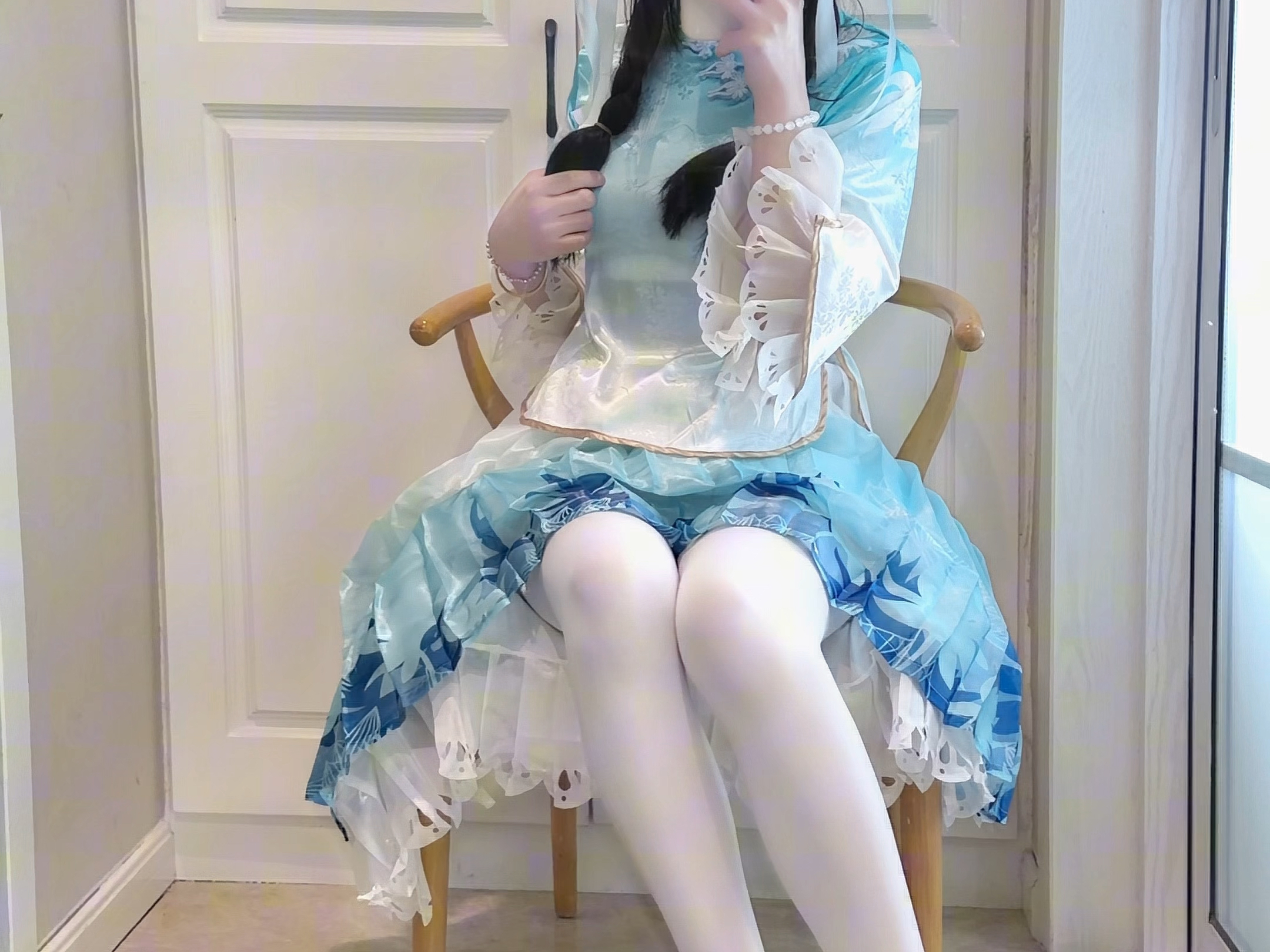 Spot check: What's your right hand doing?