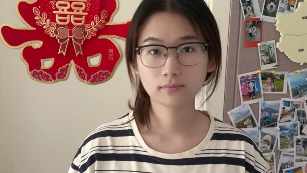 回了趟娘家，今天才发现居然有媳妇厨艺证书，还说自己不会做饭