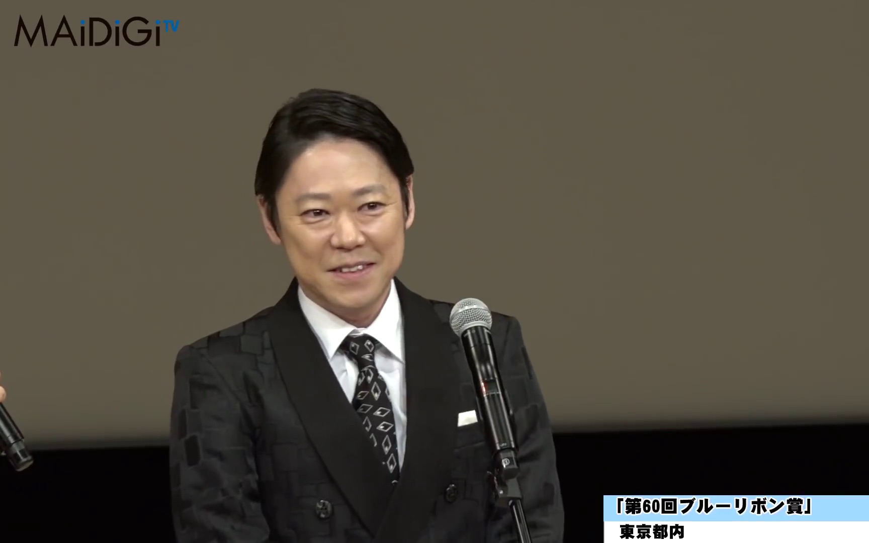 [ABES中字] 第60届日本电影蓝丝带奖颁奖式 最佳男主角 阿部贞夫哔哩哔哩bilibili