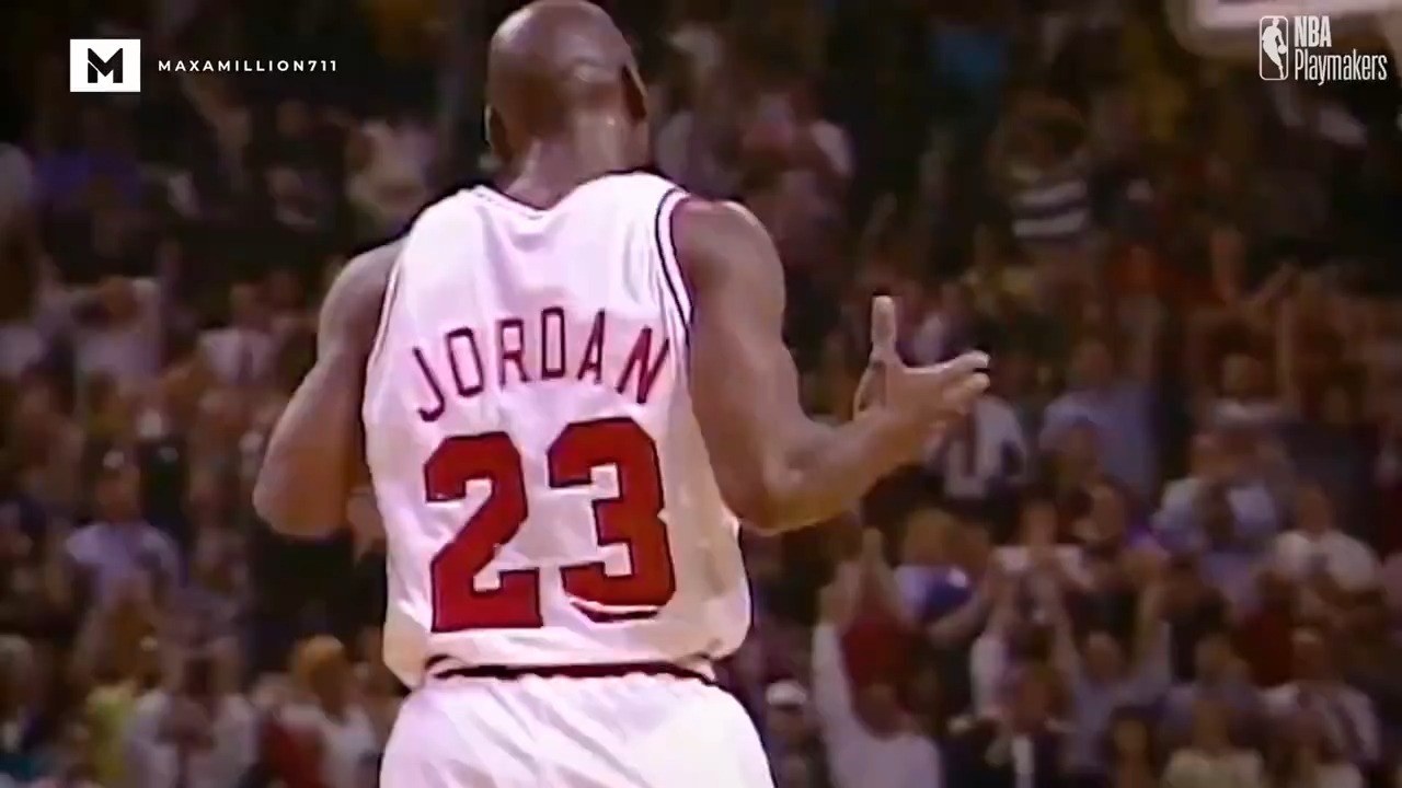 神就是神！乔丹生涯最强集锦！感受下当年乔丹是如何打球的！