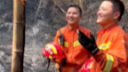10月5日，北京。消防员灭完火后，用最后燃烧的竹子当蜡烛过个简单的生日。向消防员致敬！