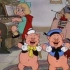 三只小猪和小红帽一起游玩迪士尼公园！