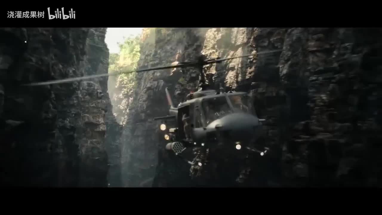 战斗直升机飞行员点评电影和电视剧中的8个直升机场景，这有多真实？