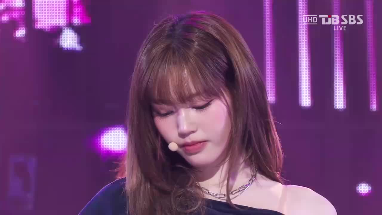 251102 SBS UHD Inkigayo izna - Racecar