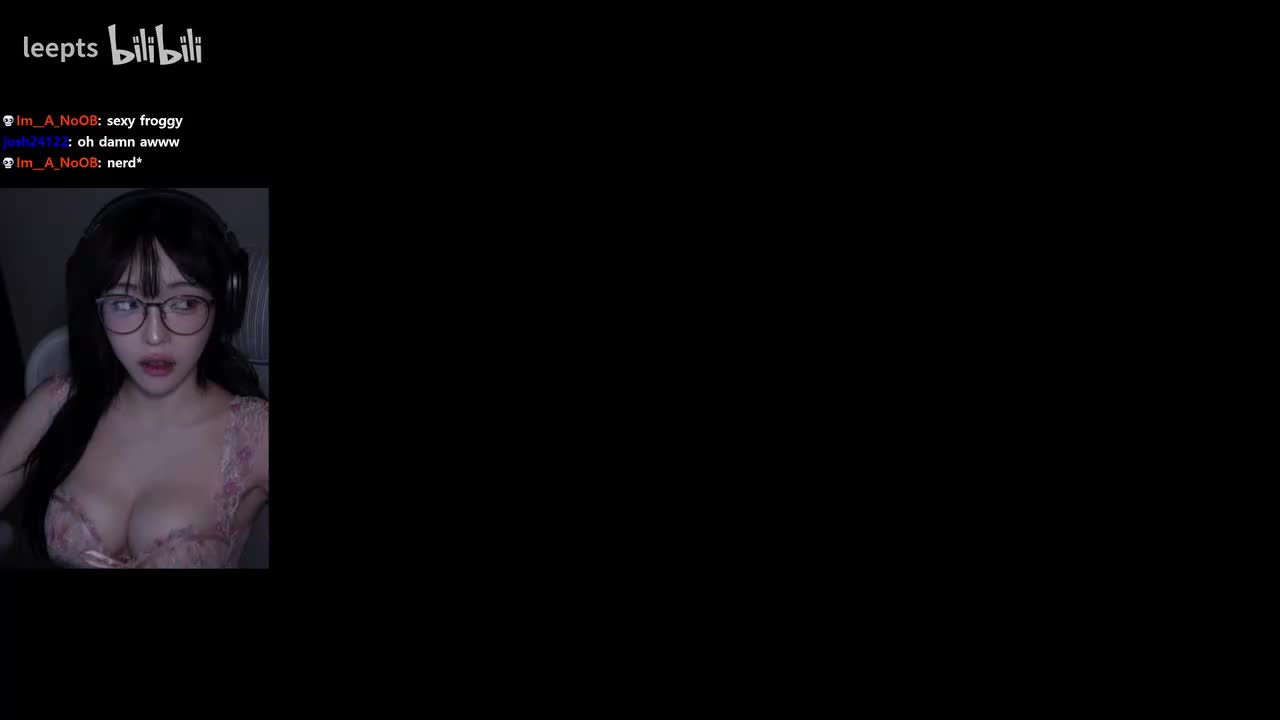 twitch_yoon_froggy_2025-12-04 10-48-38_1080p_Unmourned_Live❤️screaming frog time