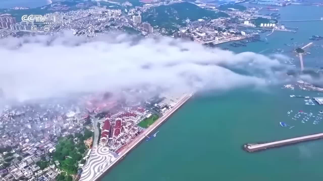 《人文名镇》11 贵州青岩：喀斯特峰丛之间的千年古镇 边陲要塞的烽火与市井烟火共存【CCTV纪录】_1080p