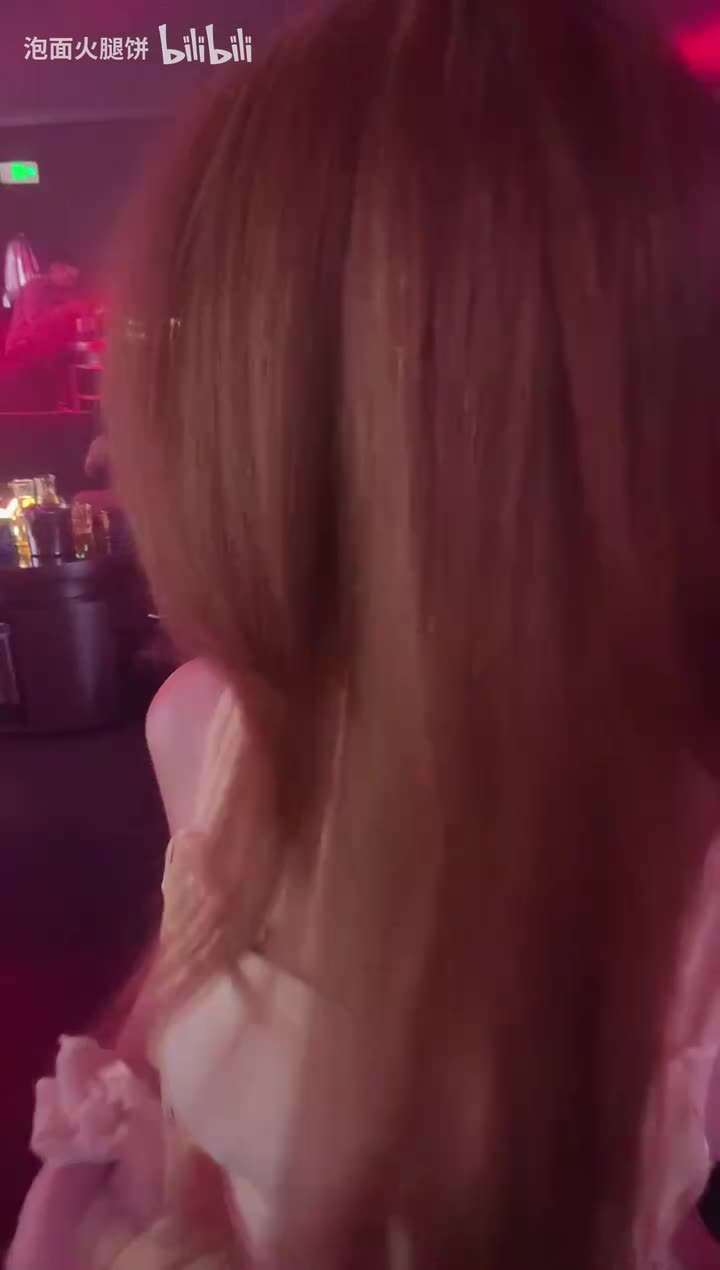 婉婉哦耶深圳pose销_20251111000920