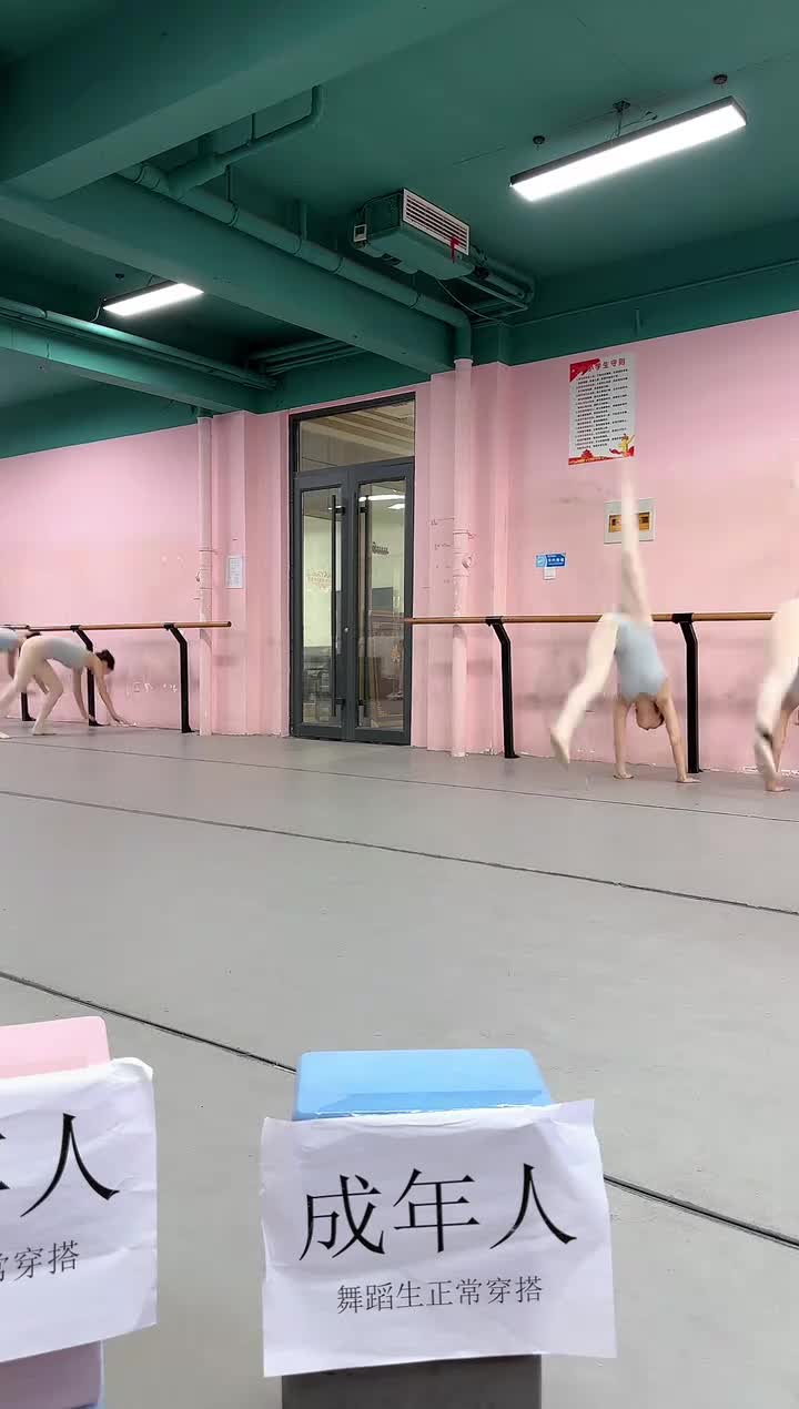 运城飞朋服装表演艺考（模特、空乘）-2025-12-08 16-20-02