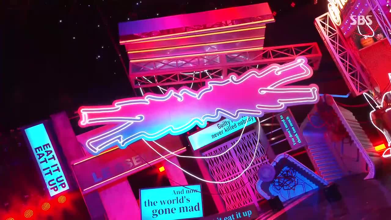 LE SSERAFIM - 'SPAGHETTI'