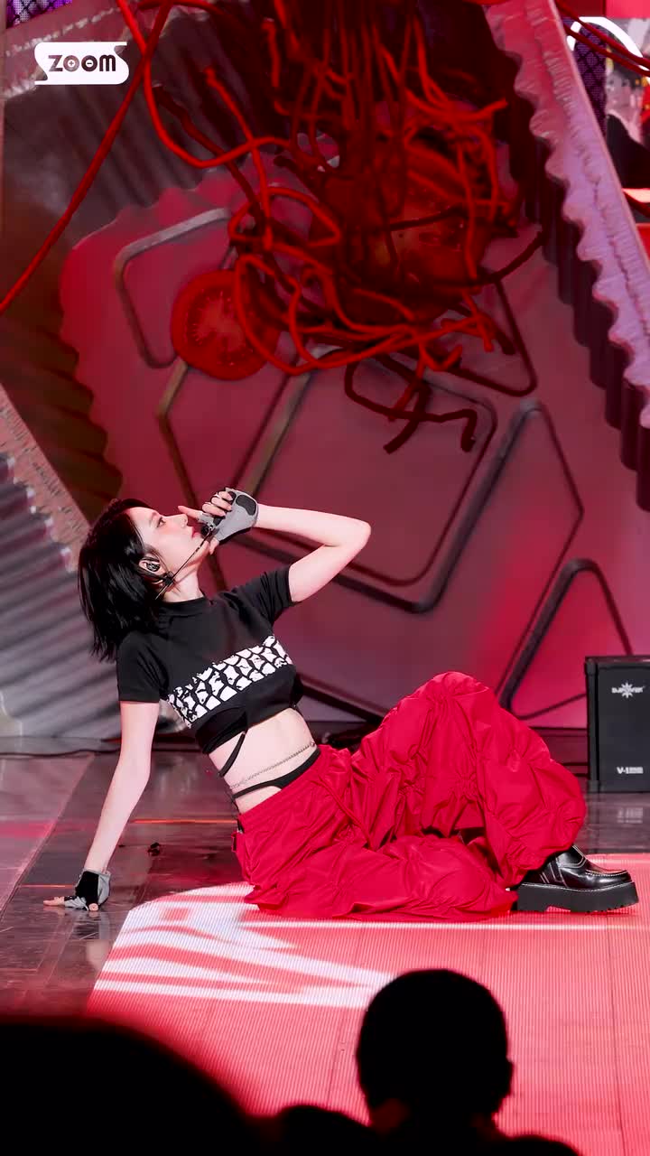 宮脇咲良 竖版直拍