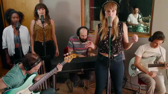 S1E3-Make Me Feel