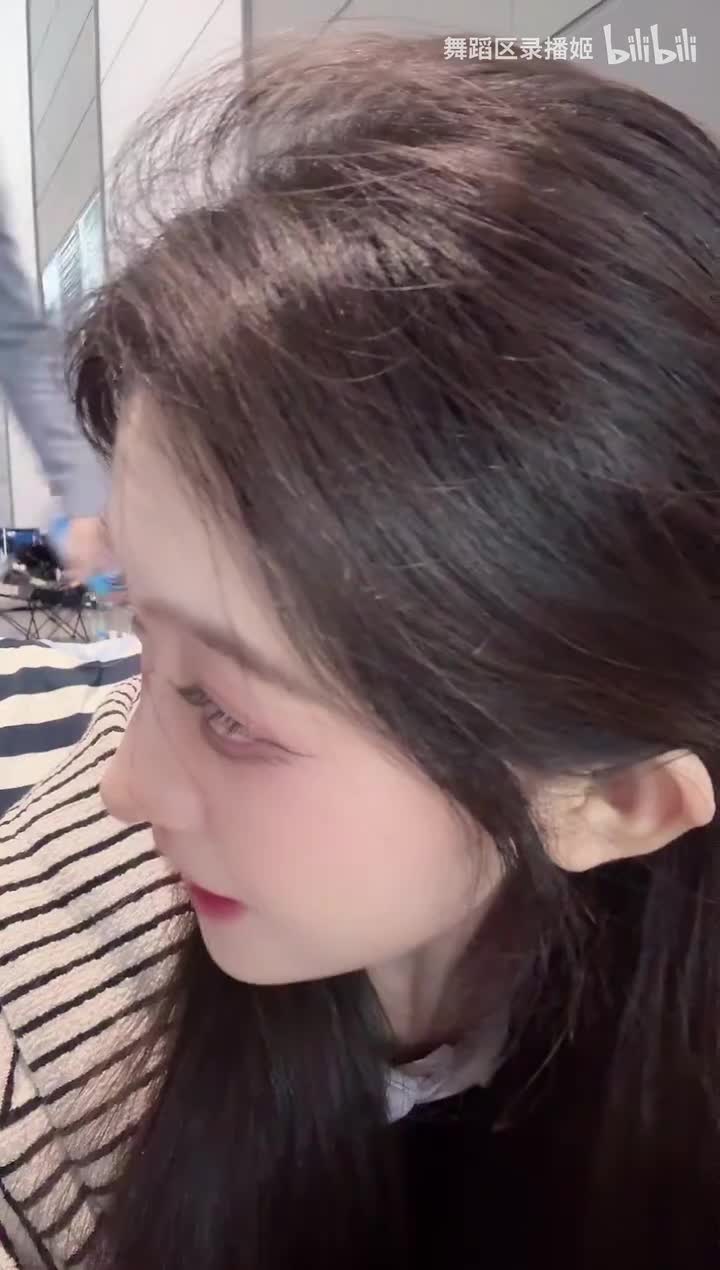 任绵绵_2025-10-06_12-12-14_000