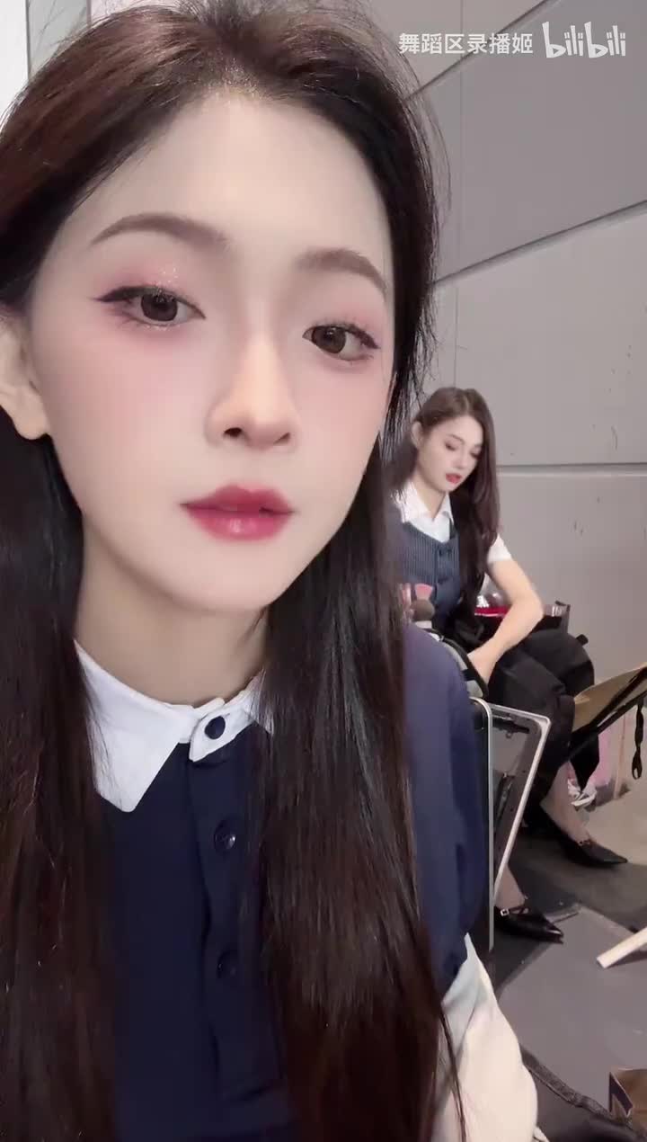 任绵绵_2025-10-06_12-03-14_000