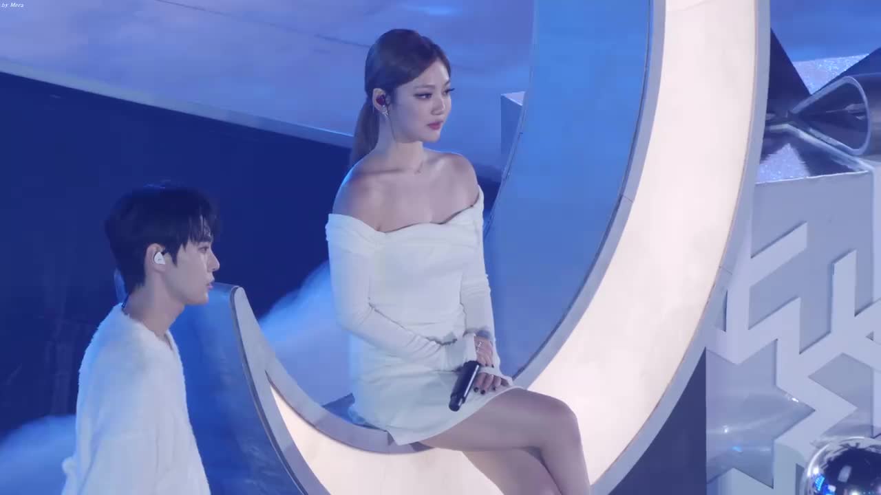 (aespa),도영(NCT) 'Happy Together' 닝닝 NINGNING 4K Cam 221224