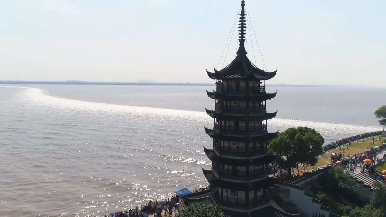 016-钱塘江大潮 (浙江海宁)