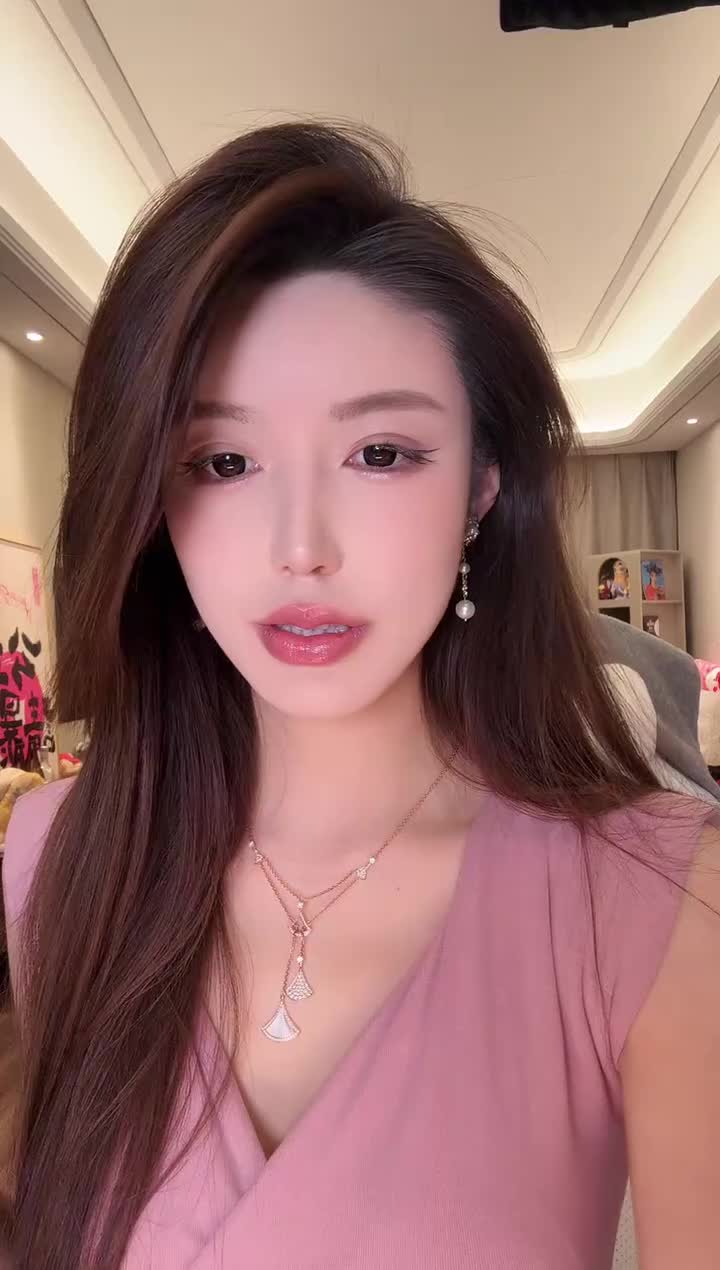 [直播].[原画].[小乌苏Tina].[557050287344].[新年快乐].[20260222004604]