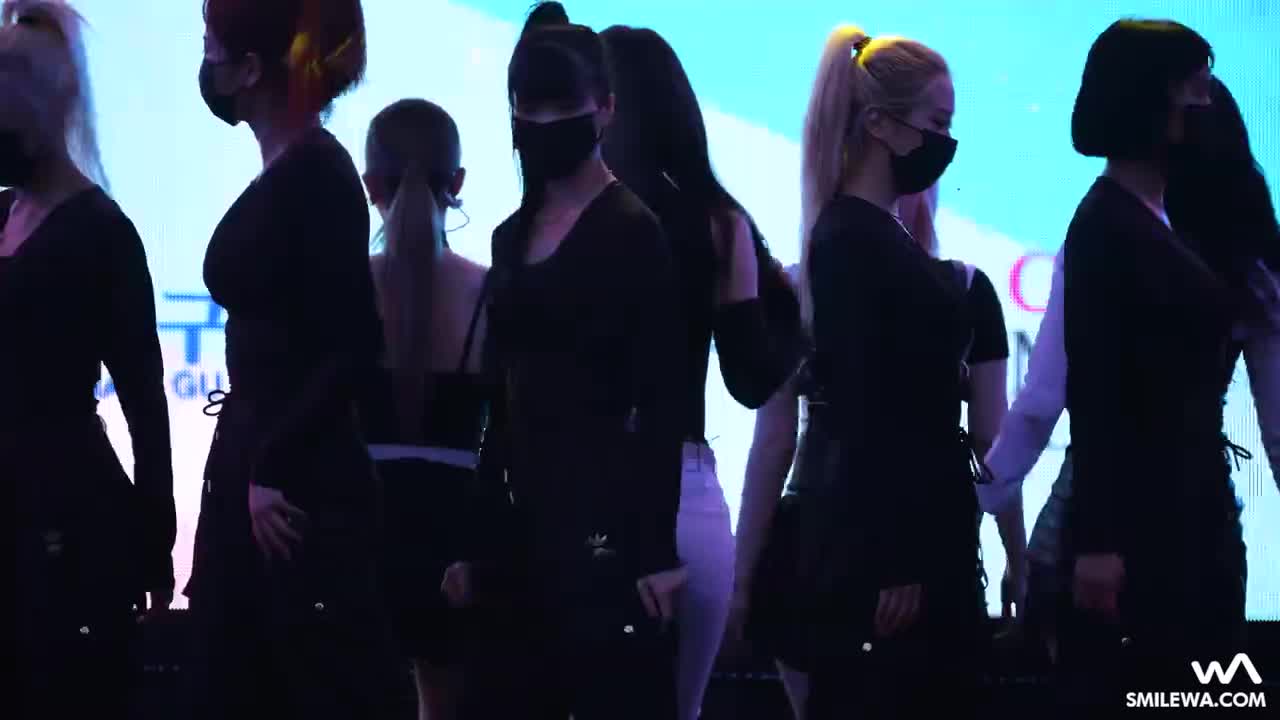 [8K] EVERGLOW (에버글로우) 시현 'Pirate' 직캠 @ G - KPOP 콘서트 220717 by -wA-