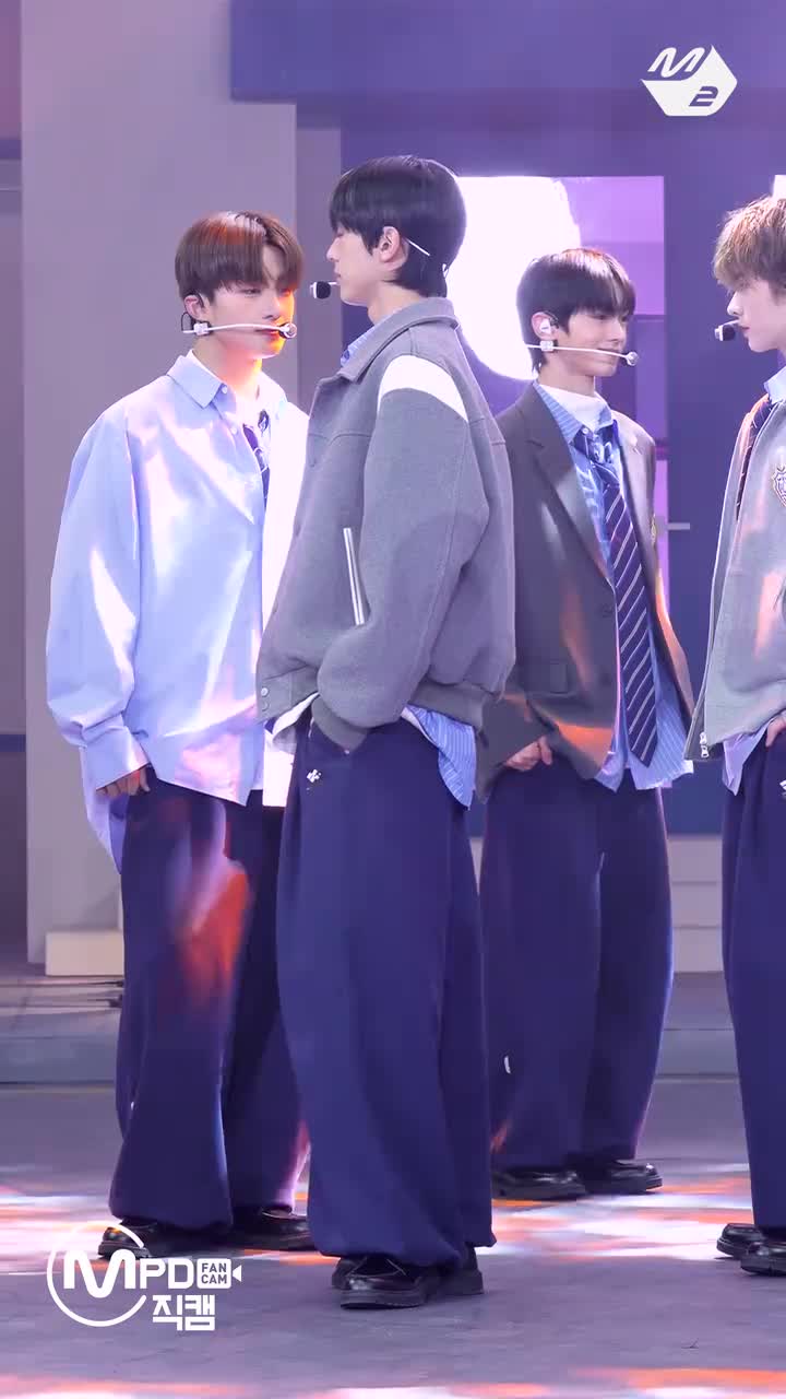 240122出道showcase竖版'plot-twist'