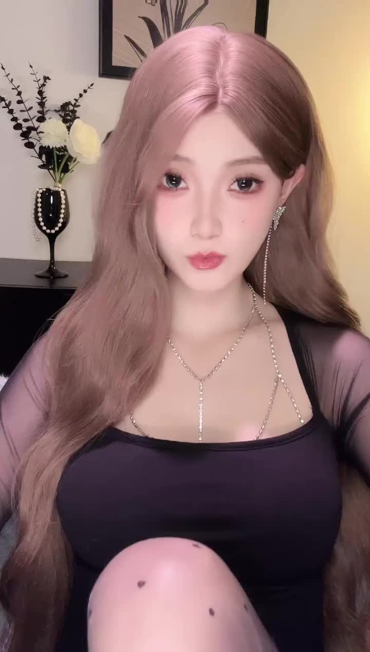 前妻_小心心看w_2025-10-26_19-11-09_000