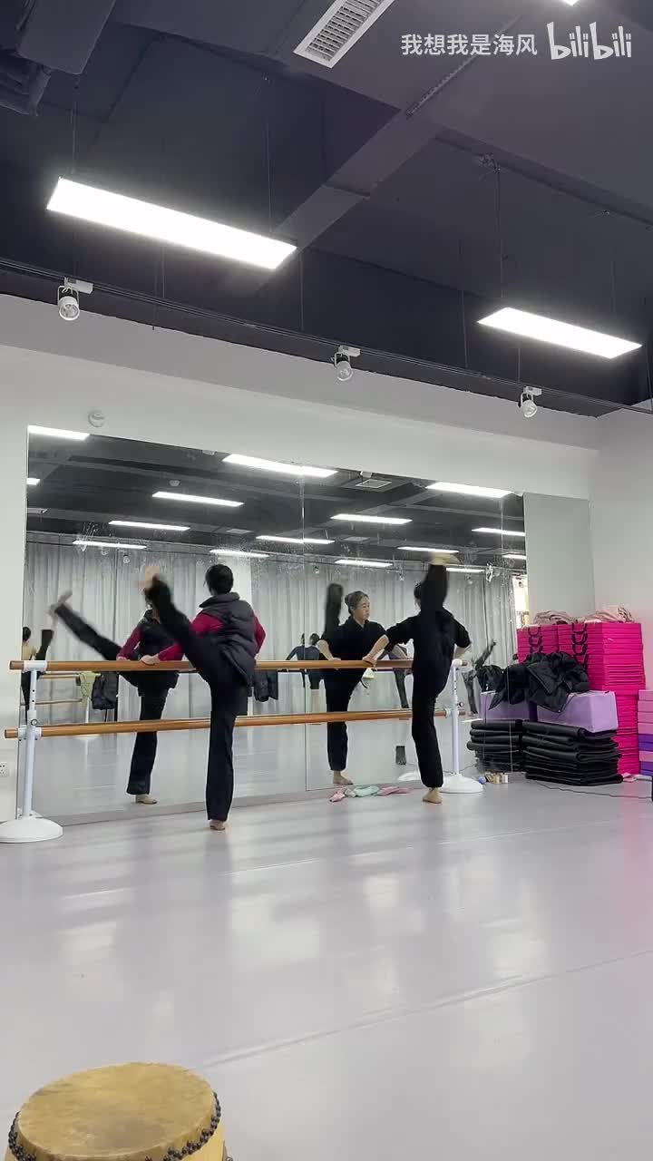 豆豆_老师_直播人员均已成年_2025-11-28_09-55-56_000