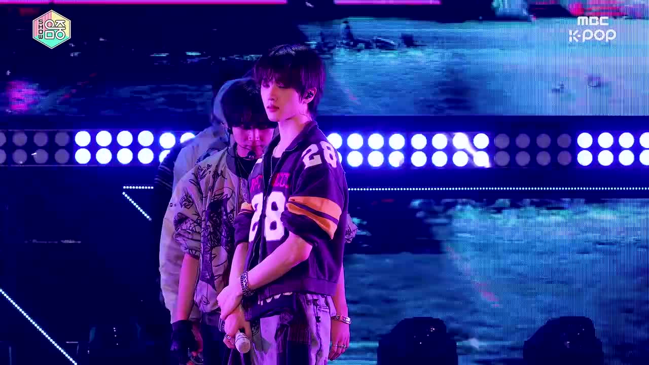 11.29 音中 罗渽民 横版直拍