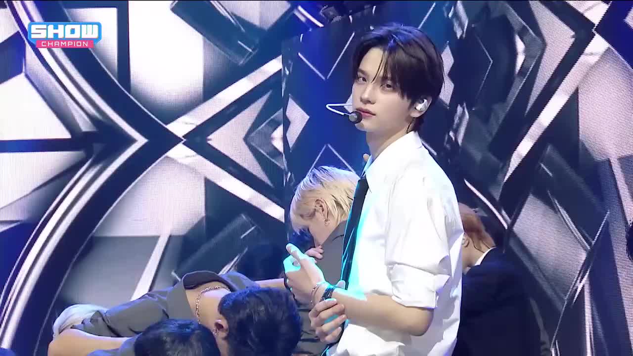 10.22 冠军秀 Head Shoulders Knees Toes