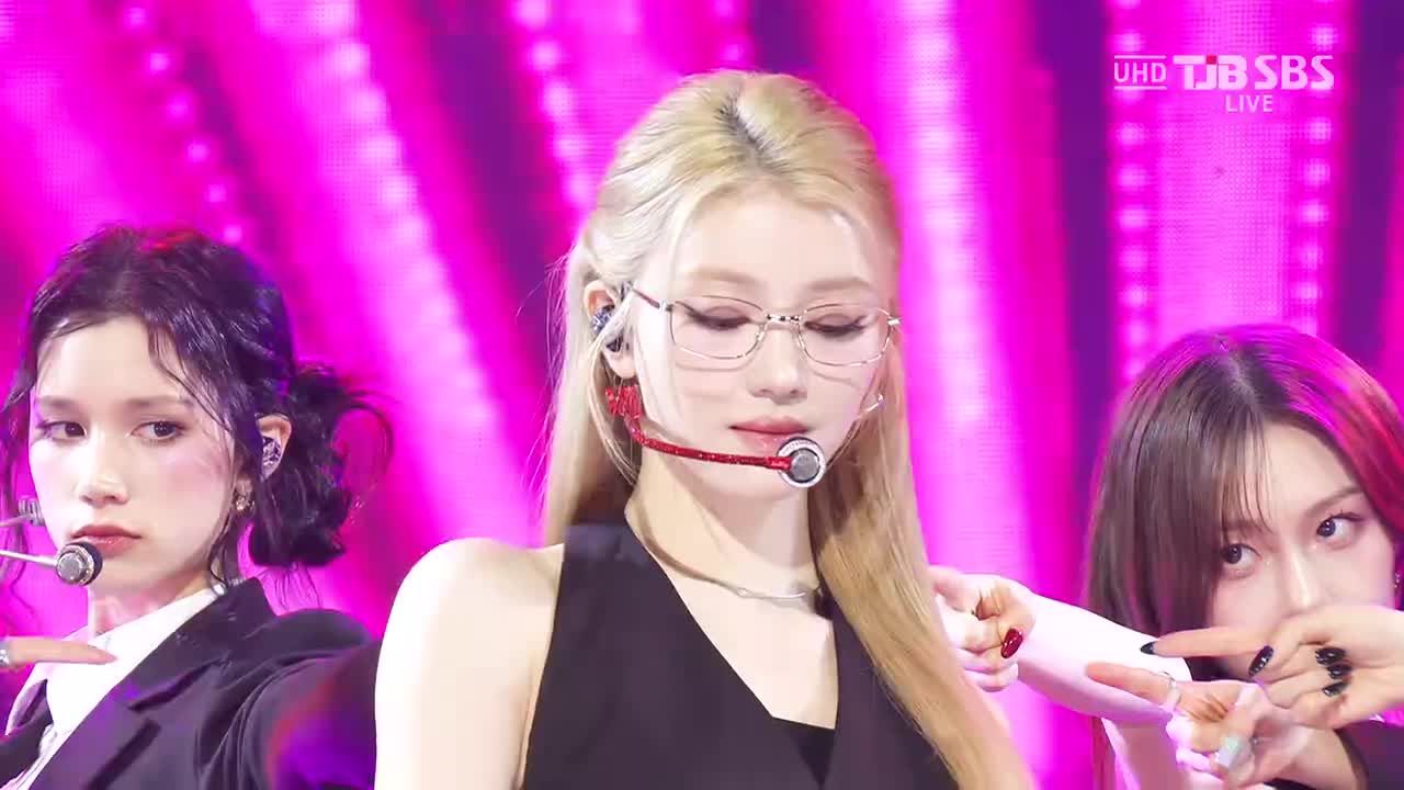 260412 SBS UHD Inkigayo Kep1er - KILLA