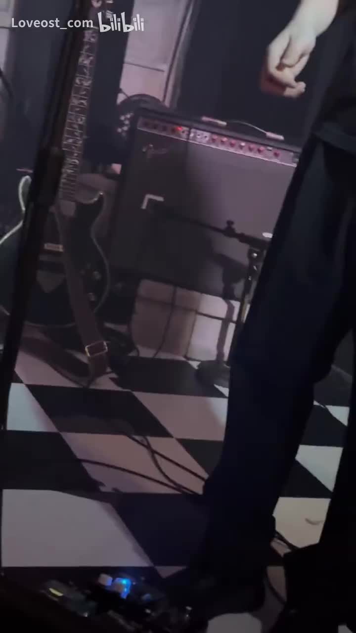 合影太近了吧