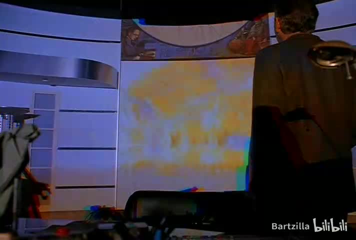 S01E01-2
