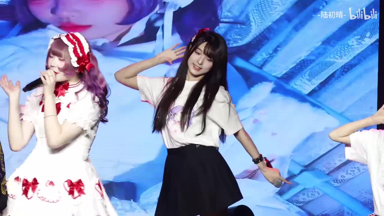 上海地偶这个新人好漂亮......