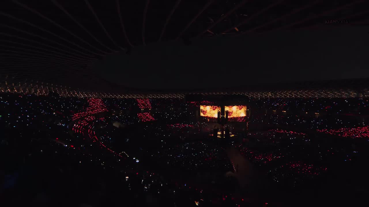 LE SSERAFIM - Born Fire+Ash+HOT