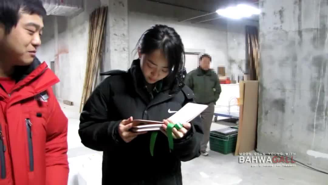 0321 翻看纪念册