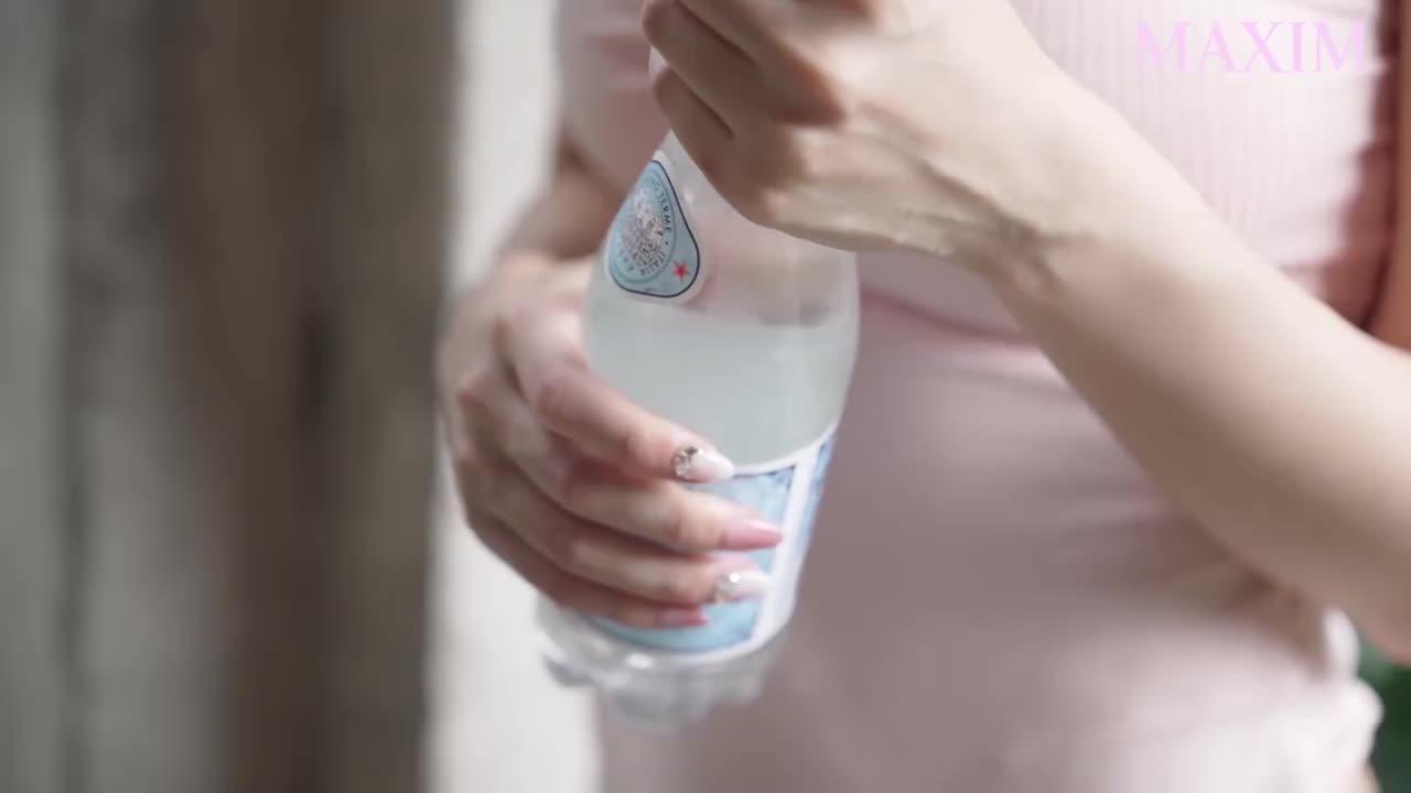 inkyung 姜仁卿 喝水哦