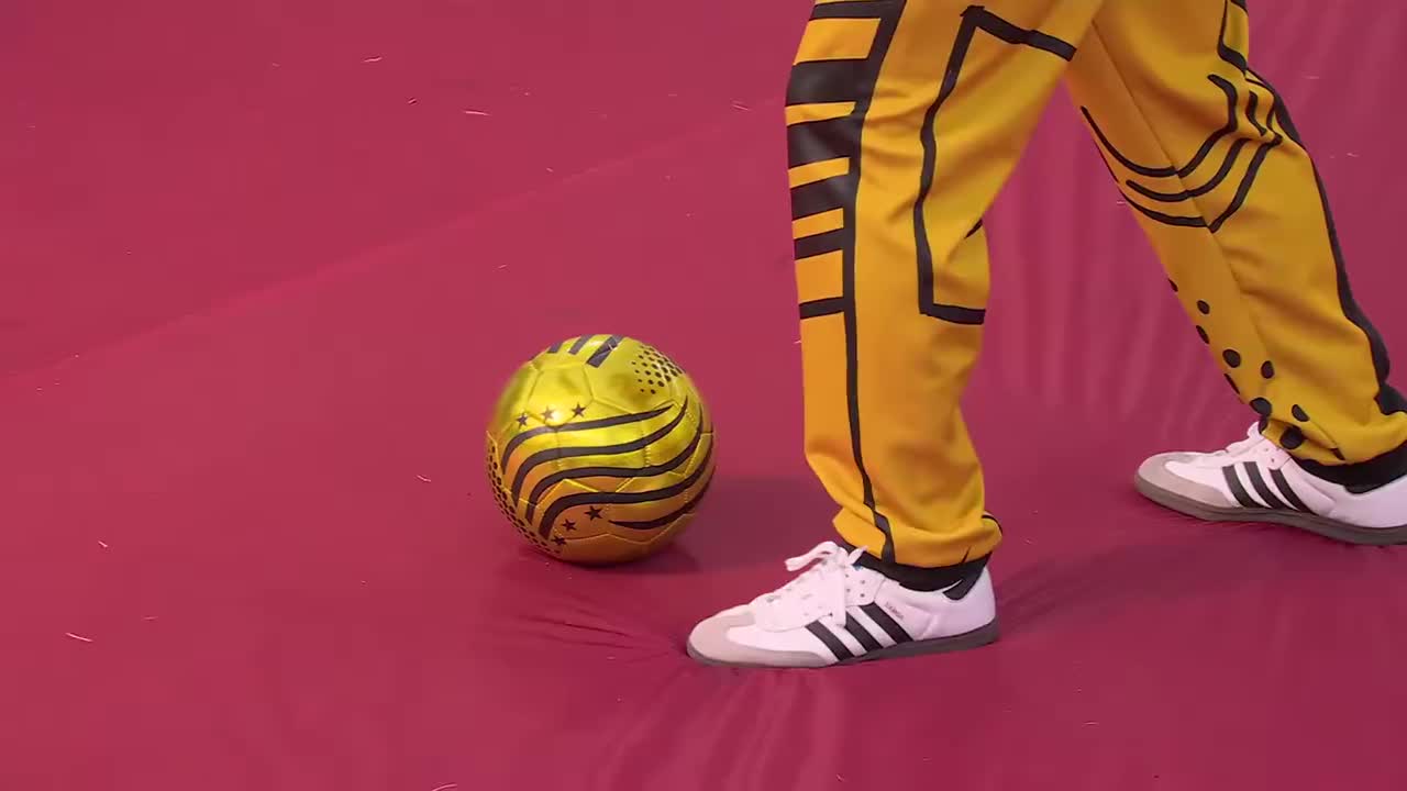 LISA, Anitta and Rema perform Goals at the Opening 舞台