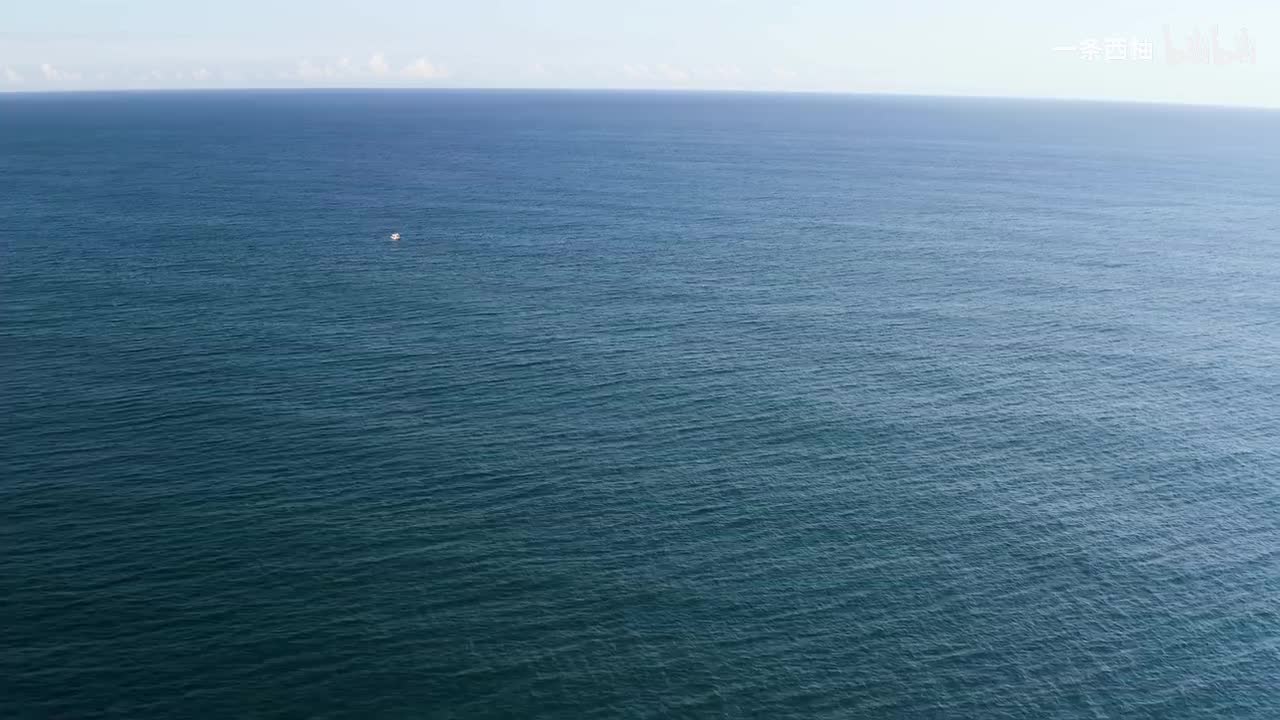 航拍绝美海滩边 (10)