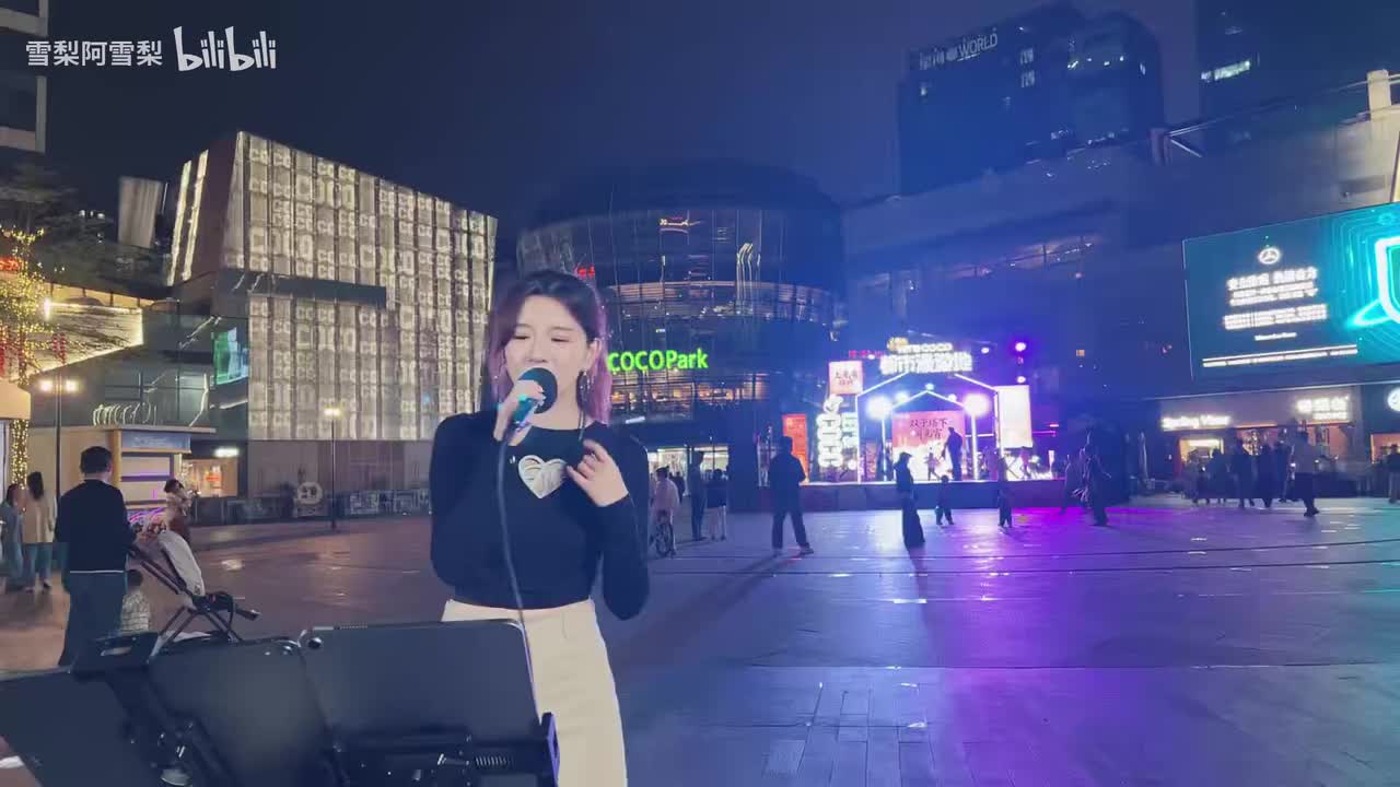 1-甜妹户外唱歌