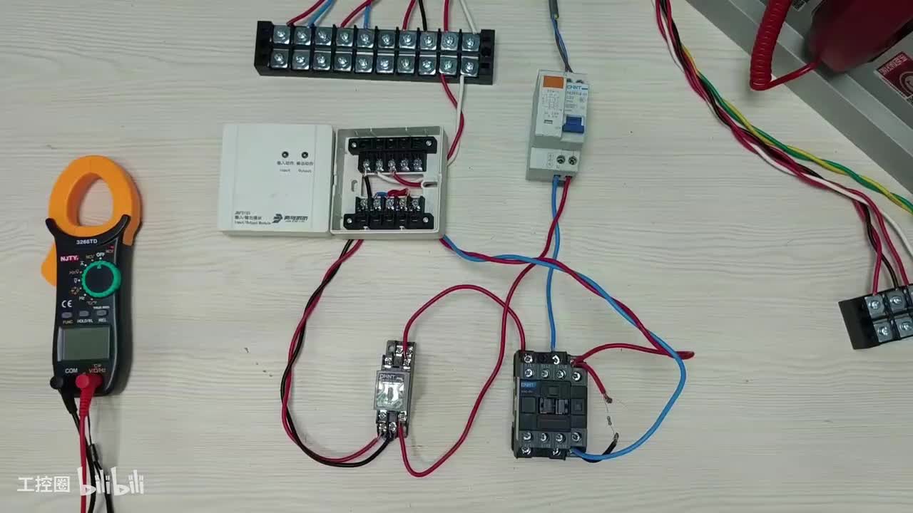 第32节：多线模块联动交流接触器-实物原理接线